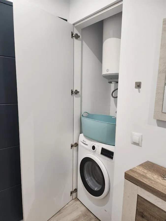 Apartamento Cerca A La Playa فوينخيرولا