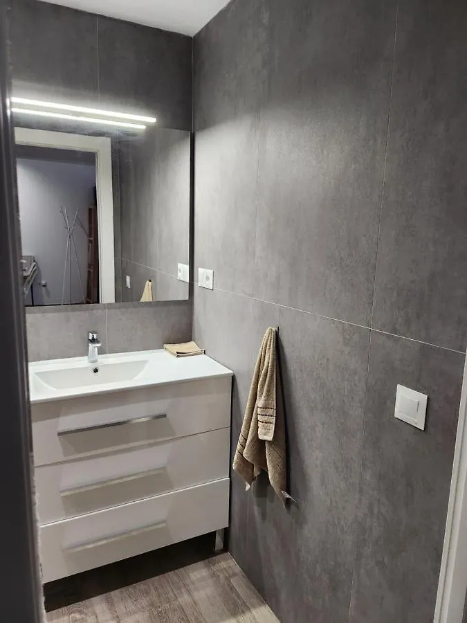 Apartamento Cerca A La Playa فوينخيرولا 0*,